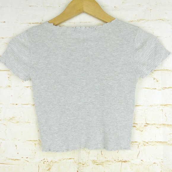 Brandy Melville Ribbed Crop Top Womens One Size Gray Lettuce Hem Short Sleeve - Picture 7 of 9